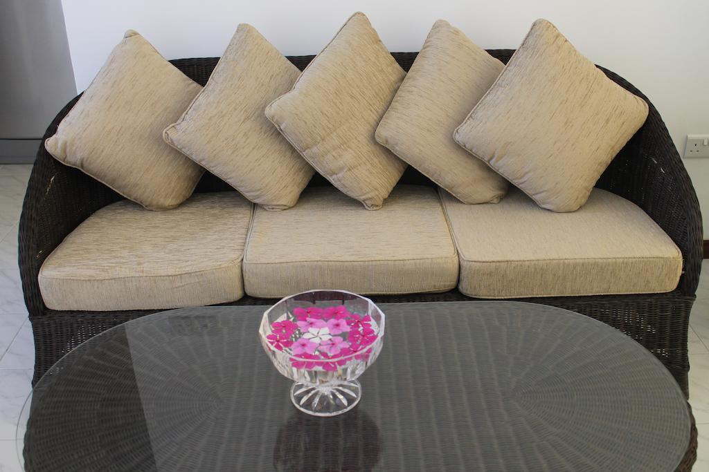 Central Self Catering Apartments Felicite Island Номер фото