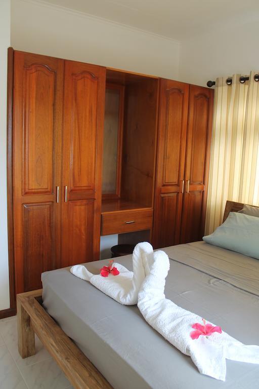Central Self Catering Apartments Felicite Island Номер фото